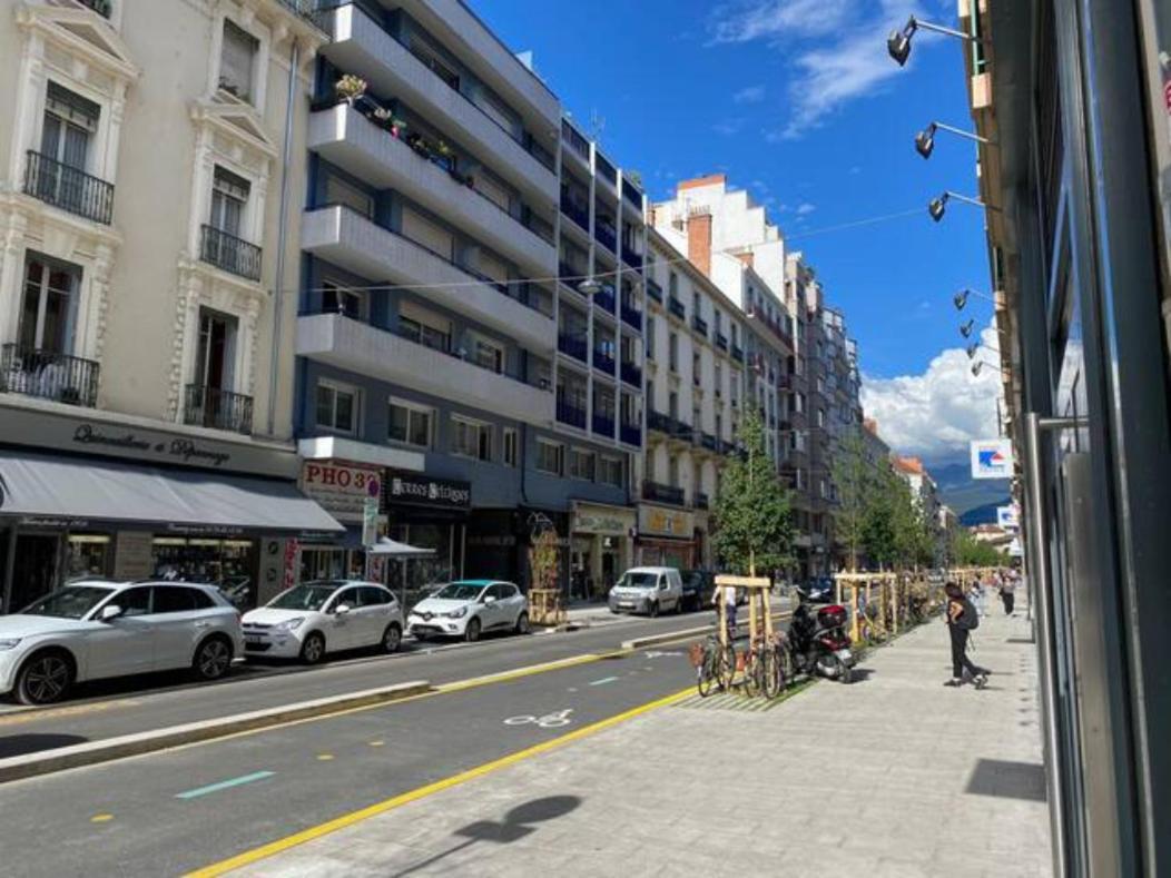 Le Zen Appartement Balneo Grenoble Bagian luar foto